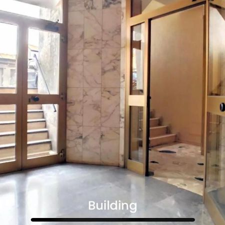 Metro Famagosta - Luminoso Appartamento Con Balcone Free Wifi & Parking ميلان المظهر الخارجي الصورة