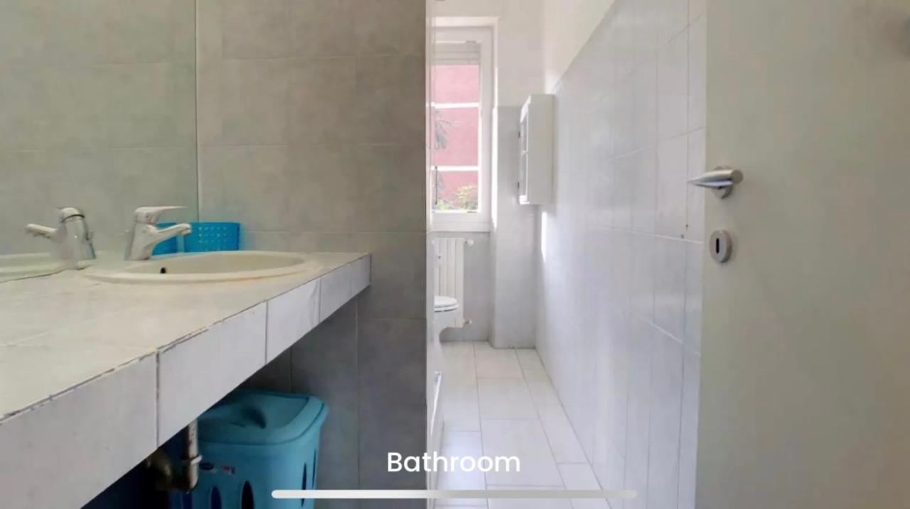 Metro Famagosta - Luminoso Appartamento Con Balcone Free Wifi & Parking ميلان المظهر الخارجي الصورة